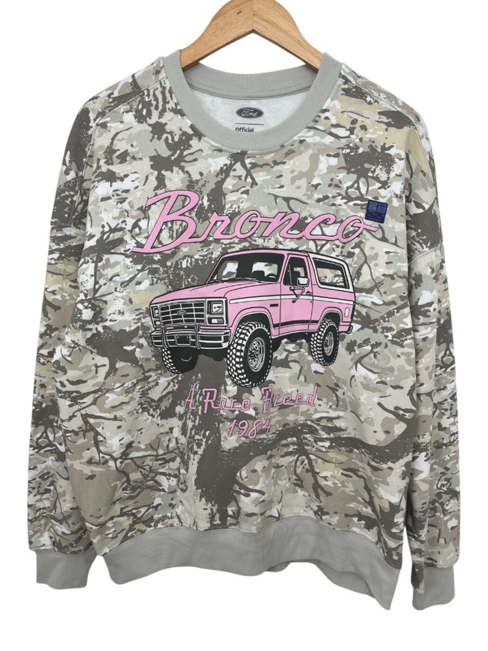 NWOT Ford Bronco Women’s Sweatshirt Tree Camo Medium